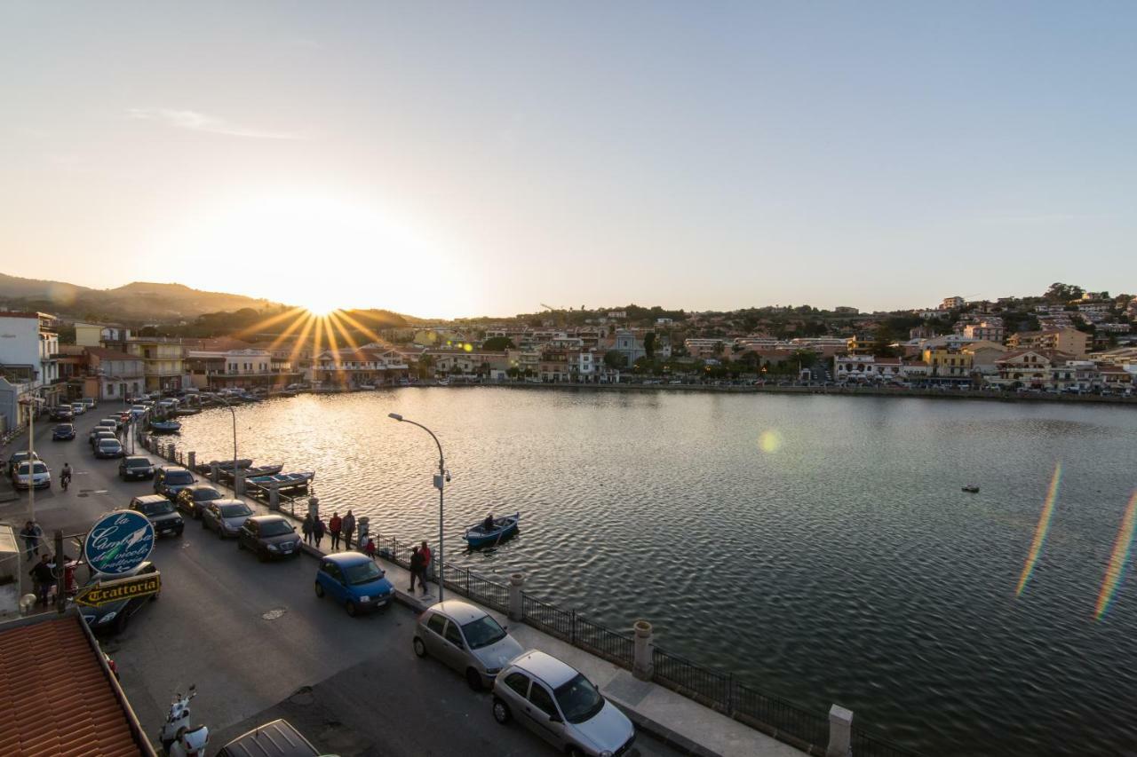 Case Panoramiche Sul Lago Messina Exteriör bild